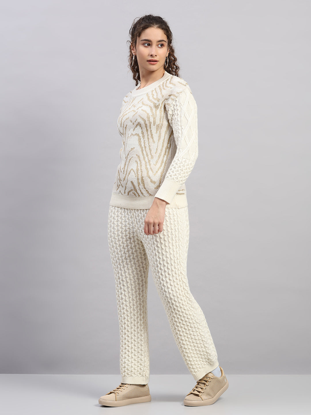 Women Off White Jaquard Round Neck Full Sleeve Cords Set