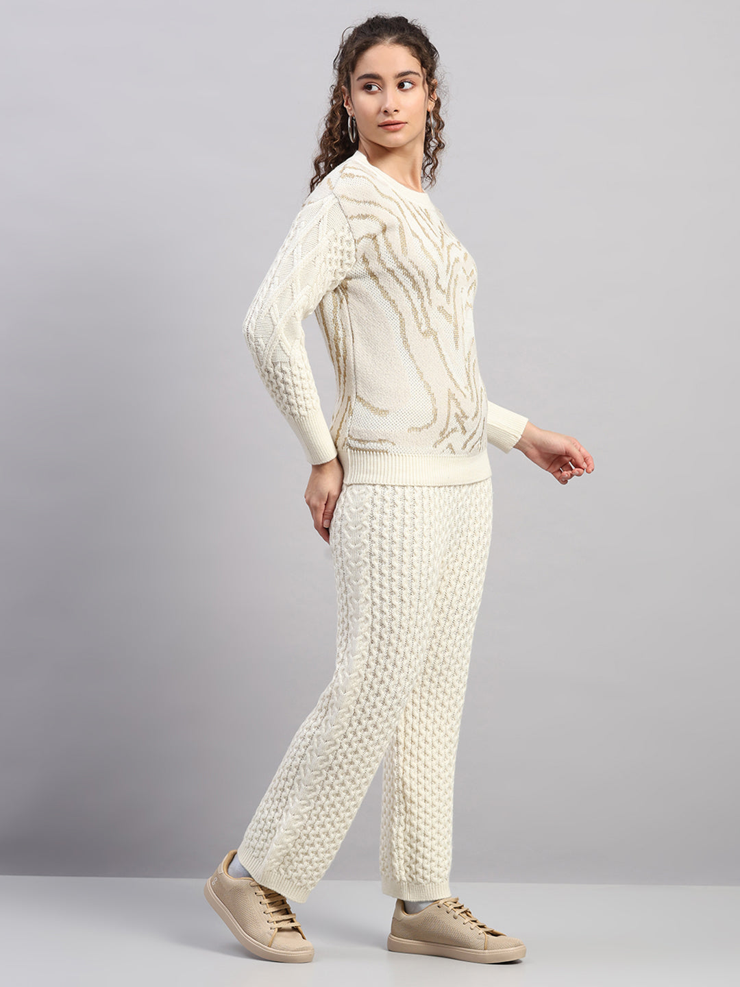 Women Off White Jaquard Round Neck Full Sleeve Cords Set