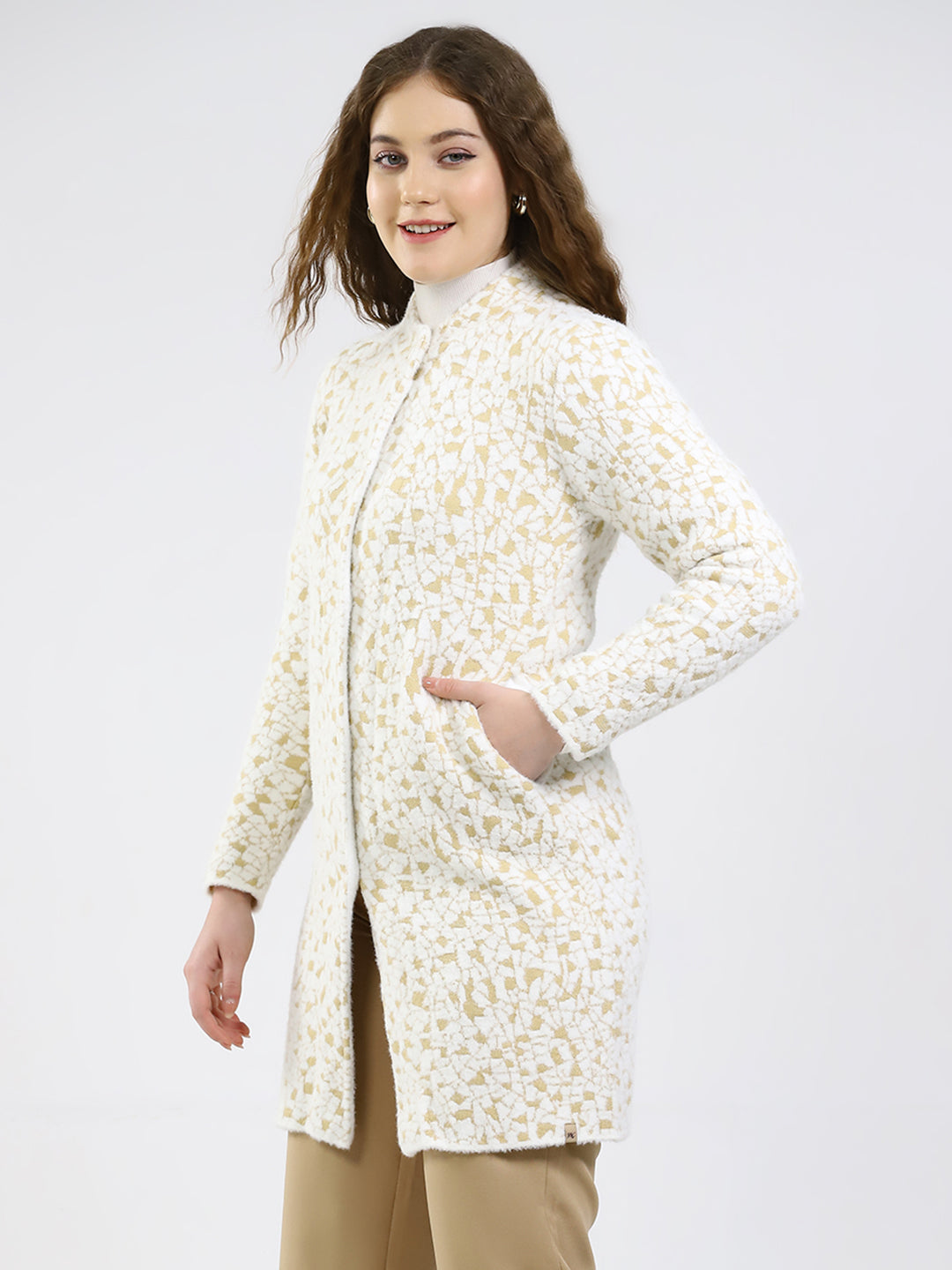 Women White Printed Round Neck Full Sleeve Knitted Coat
