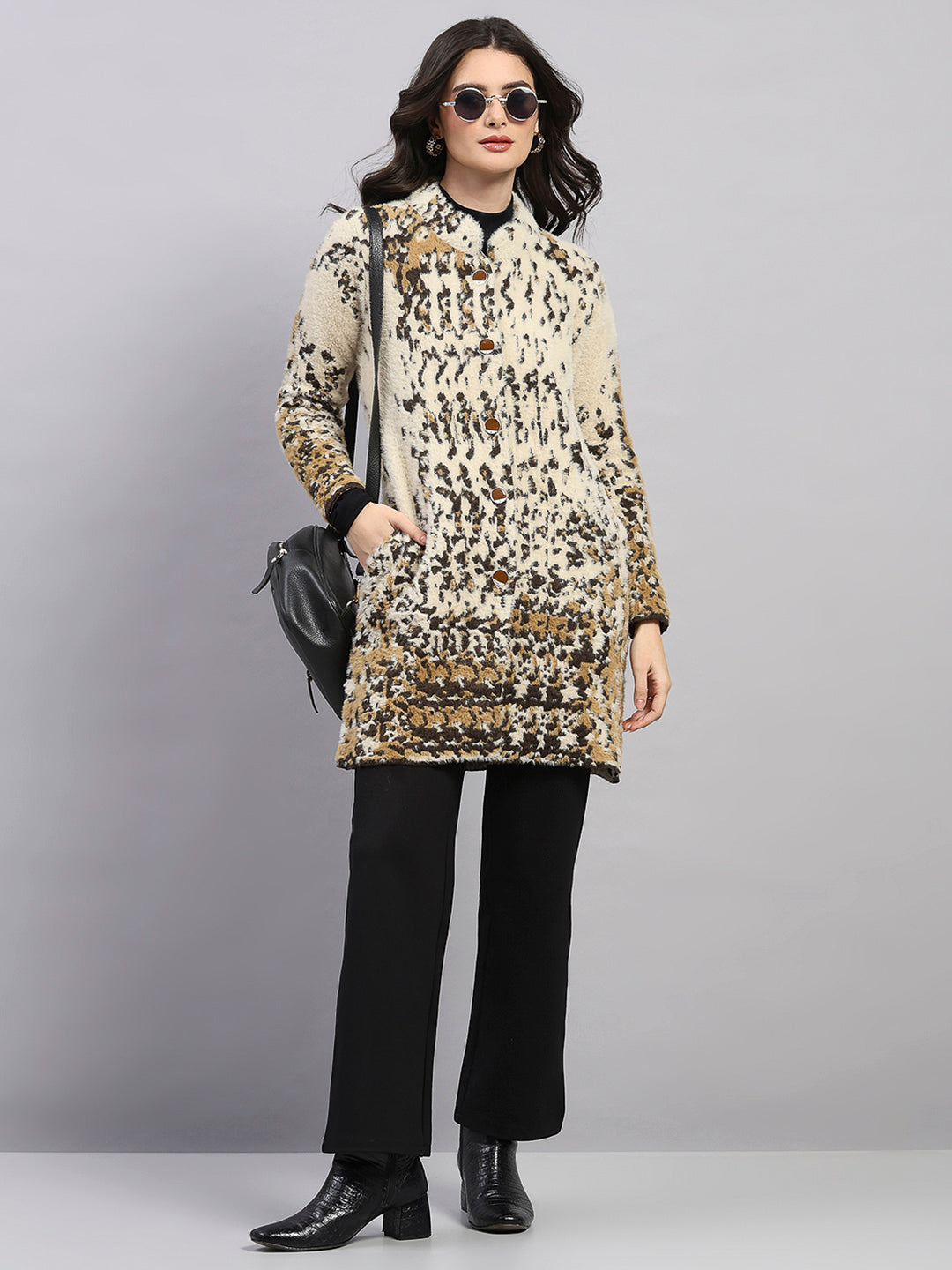 Women Multicolor Self Design Round Neck Full Sleeve Knitted Coat