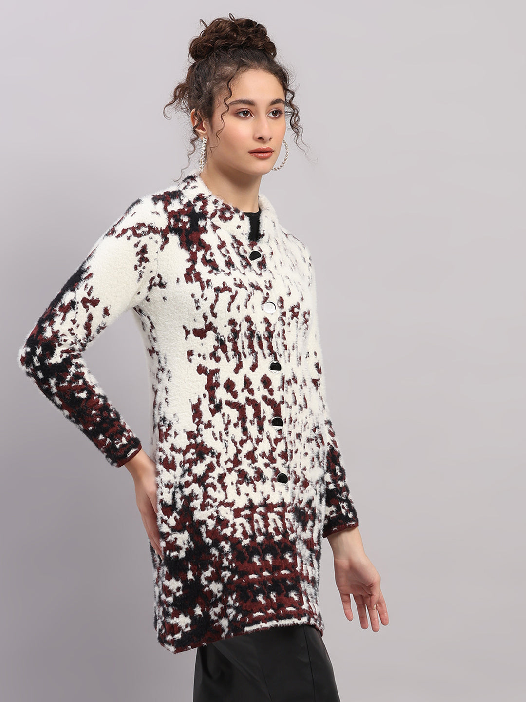Women Multicolor Self Design Round Neck Full Sleeve Knitted Coat