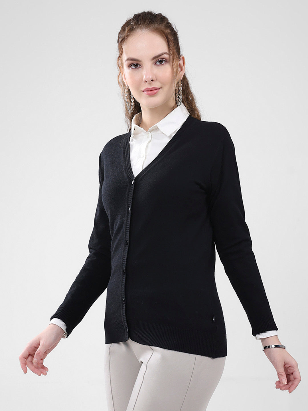 Women Black Solid V Neck Full Sleeve Cardigan
