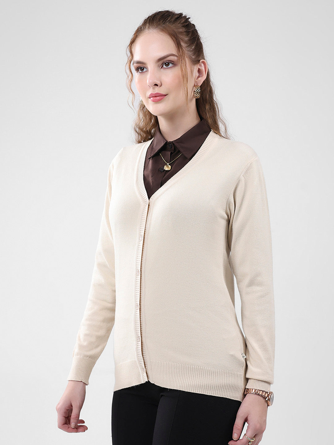 Women Beige Solid V Neck Full Sleeve Cardigan