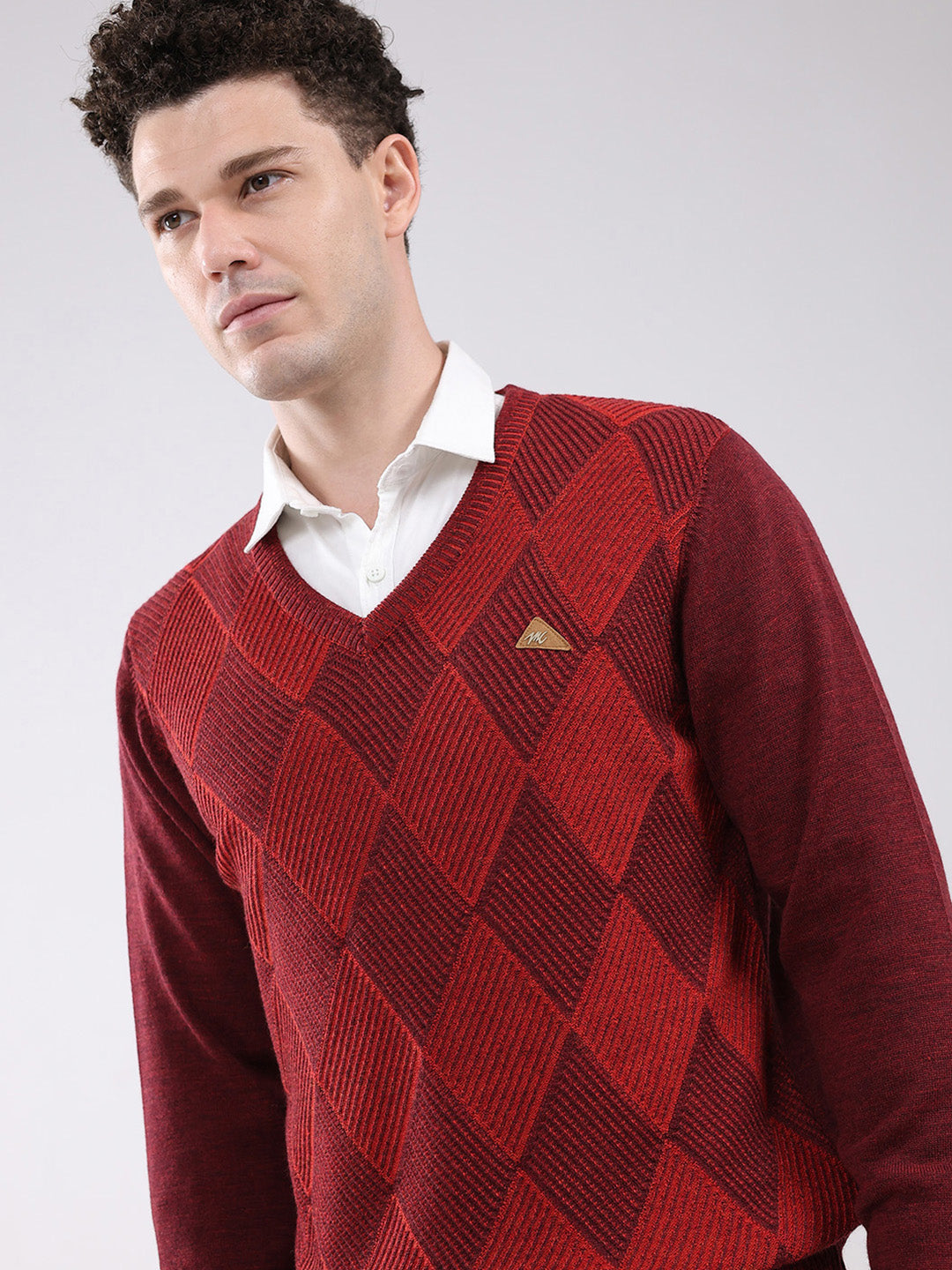 Men Maroon Self Design V Neck Full Sleeve Pullover