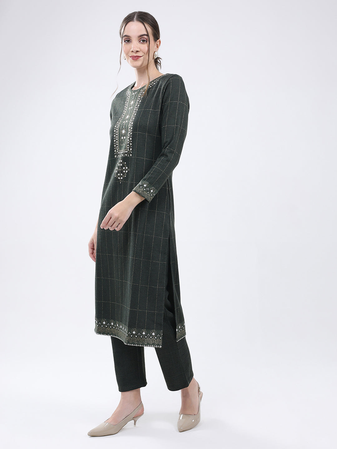Women Green Self Design Round Neck Full Sleeve Kurti Set for Winter