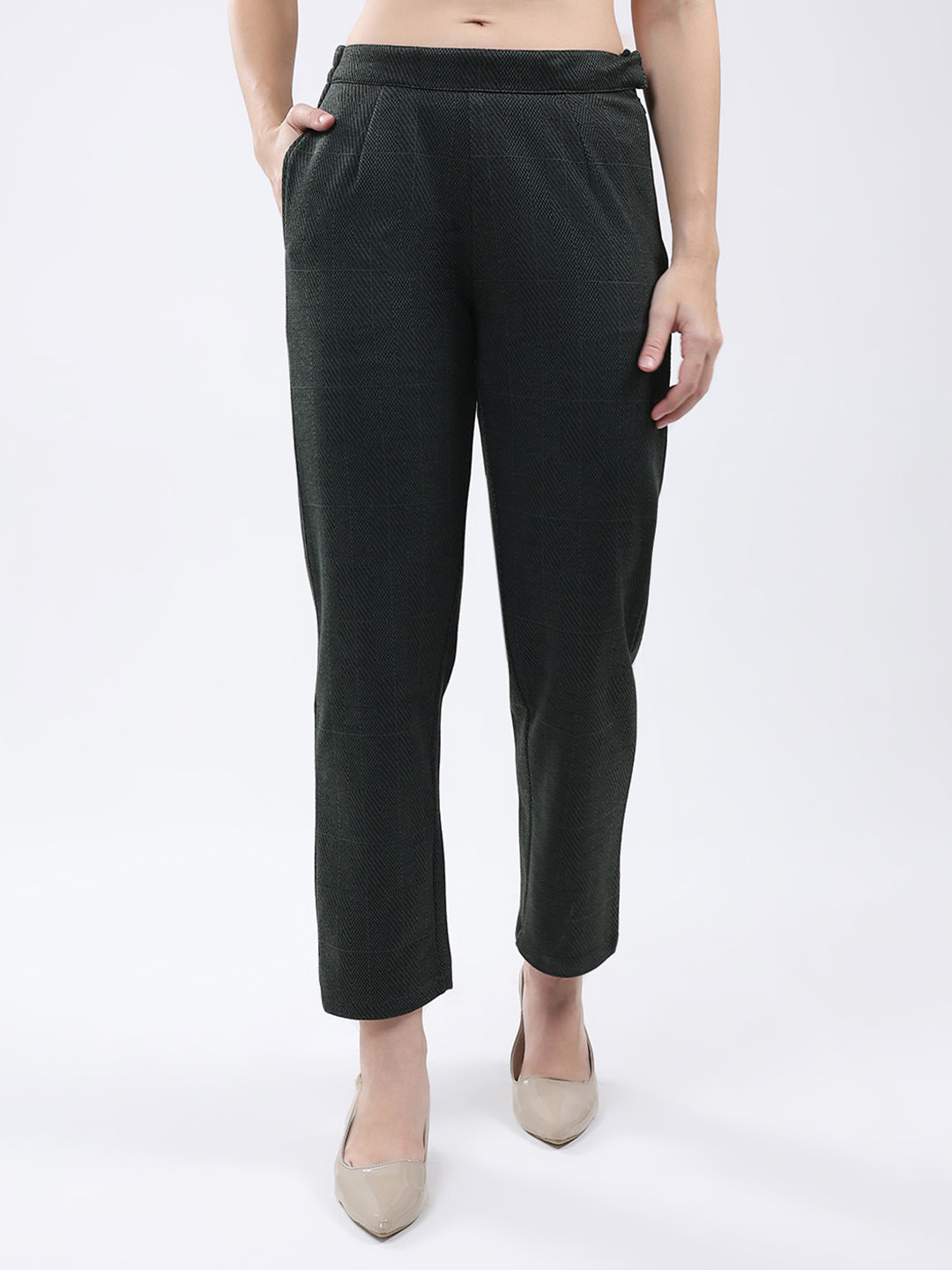 Women Green Self Design Round Neck Full Sleeve Kurti Set for Winter