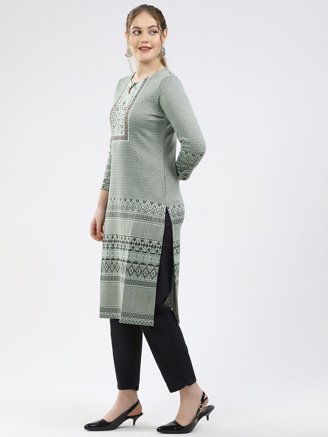 Women Green Printed Round Neck Full Sleeve Winter Kurti