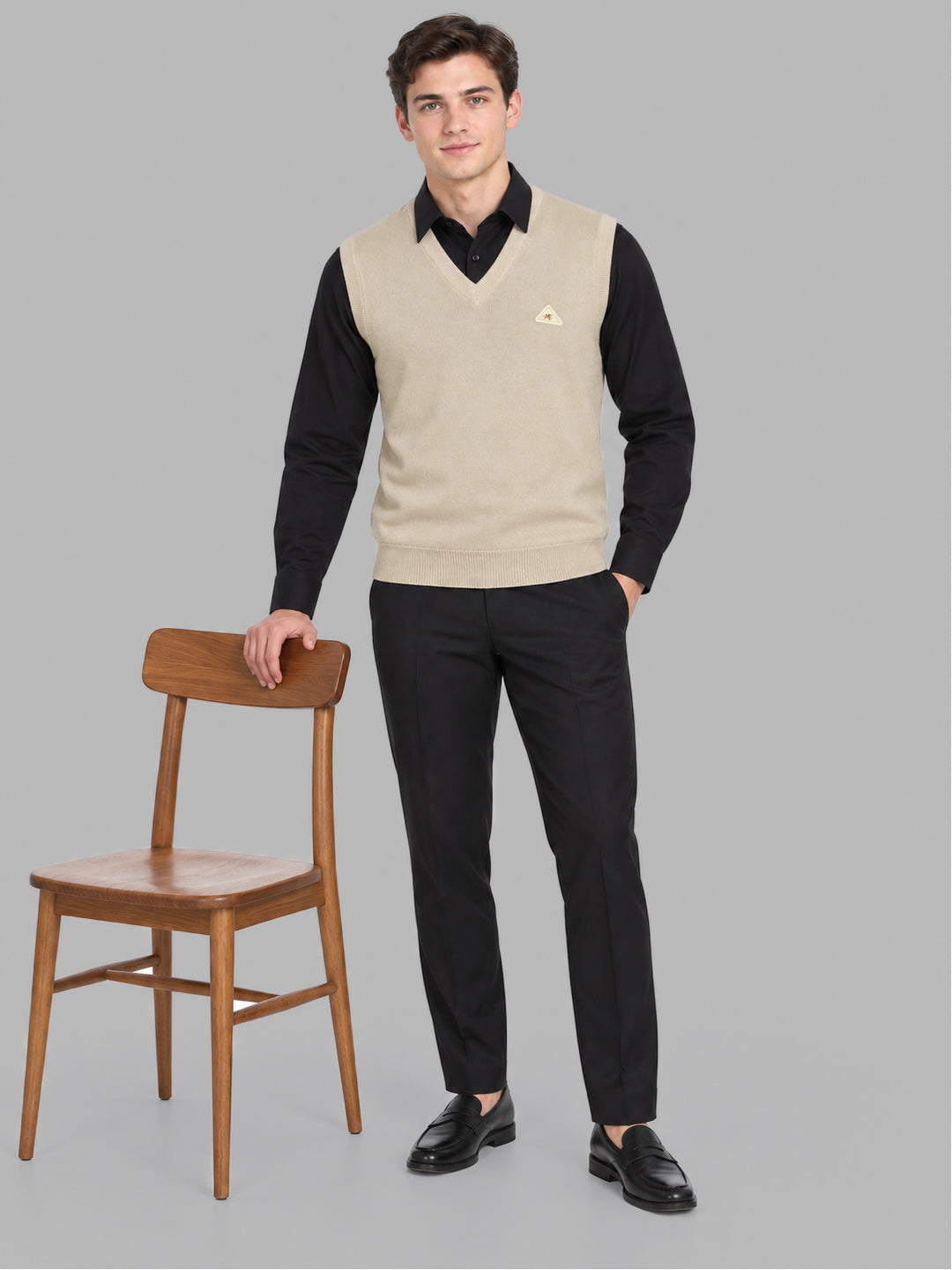 Men Beige Solid V Neck Sleeveless Sweater