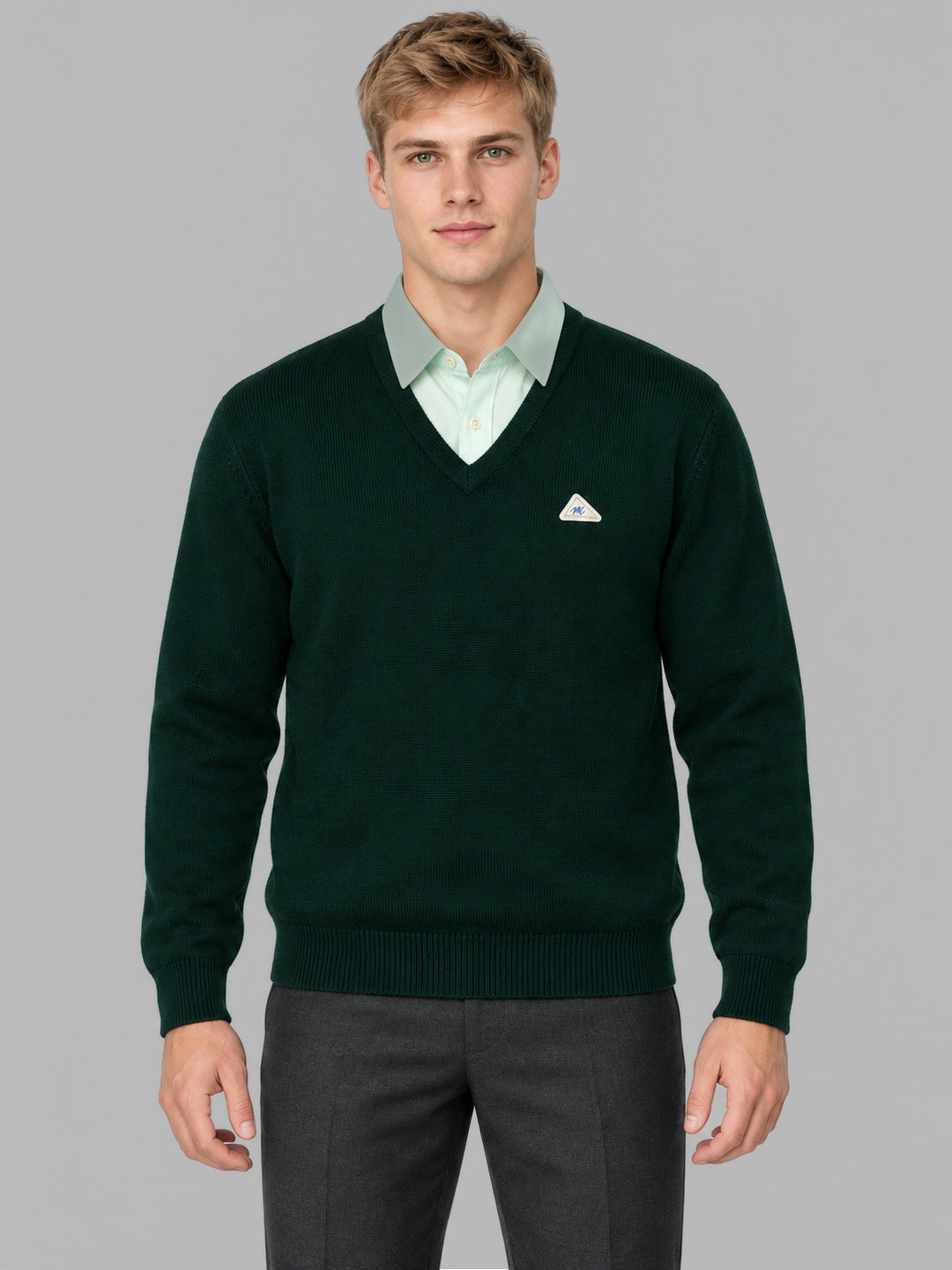 Men Green Solid V Neck Full Sleeve Pullover