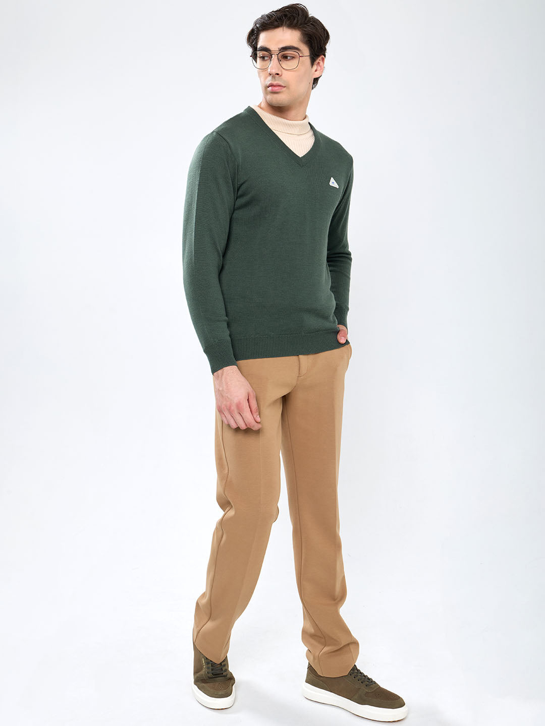 Men Olive Solid V Neck Full Sleeve Pullover