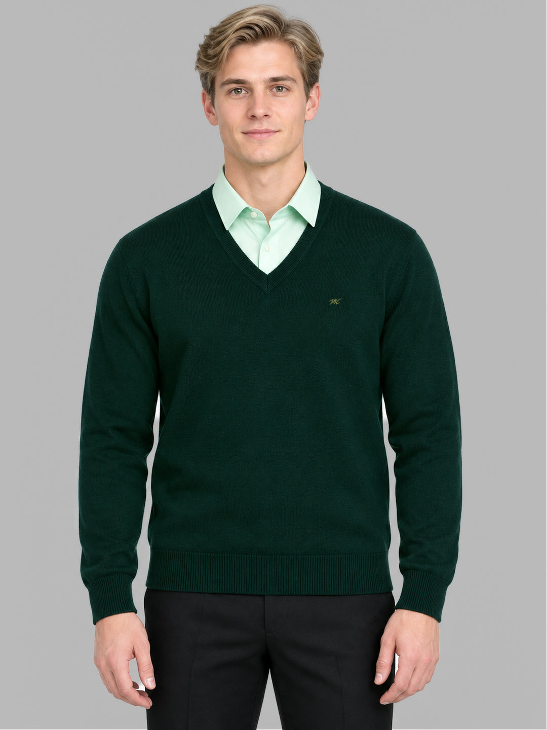 Men Bottle Green Solid V Neck Full Sleeve Pullover