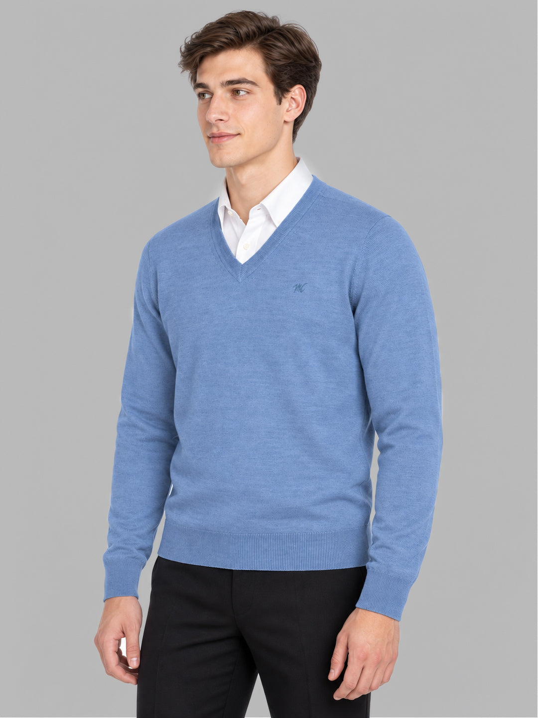 Men Blue Solid V Neck Full Sleeve Pullover
