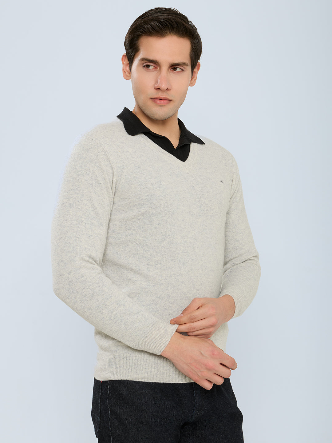 Men Grey Solid V Neck Full Sleeve Pullover