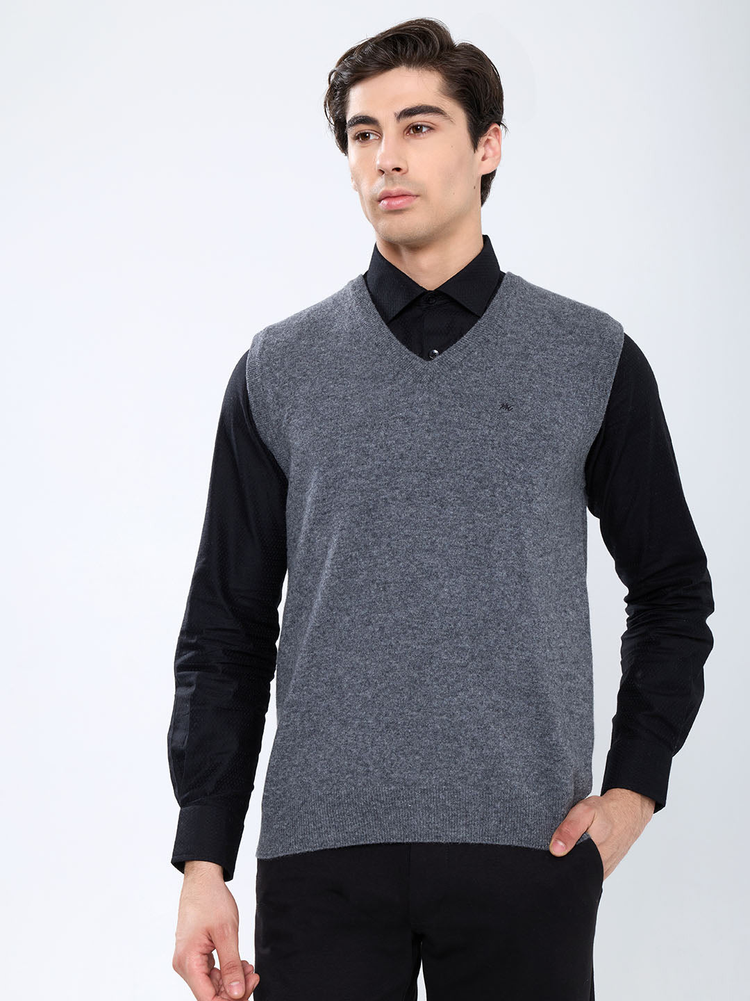 Men Grey Solid V Neck Sleeveless Sweater