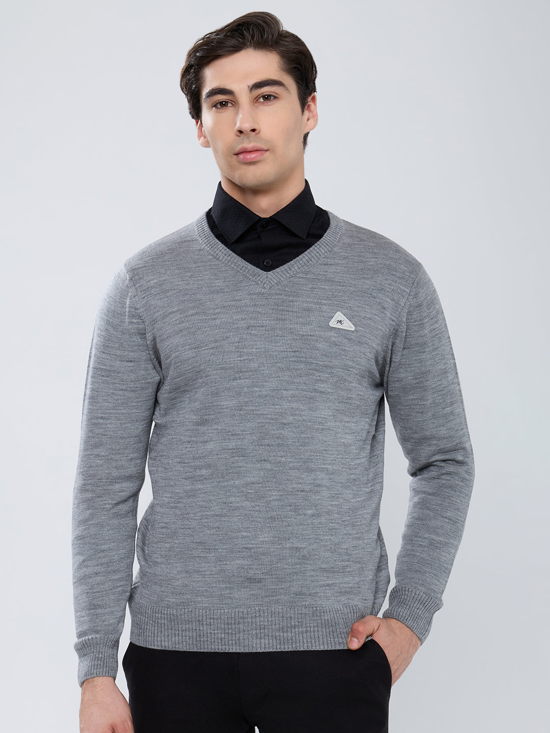 Men Grey Solid V Neck Full Sleeve Pullover