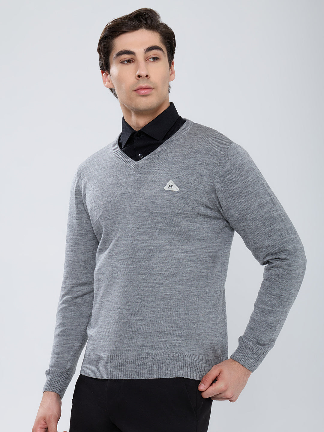 Men Grey Solid V Neck Full Sleeve Pullover