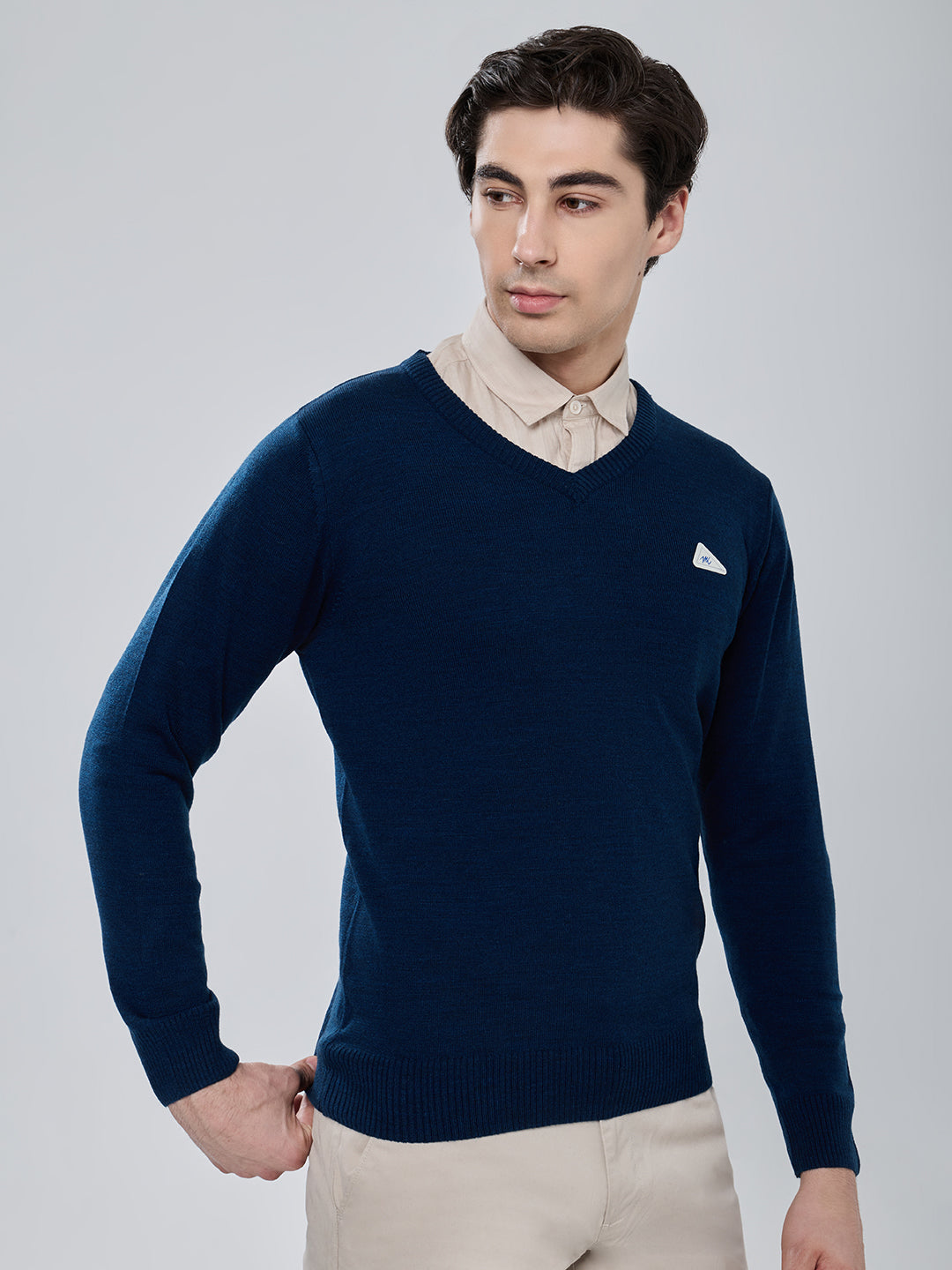 Men Navy Blue Solid V Neck Full Sleeve Pullover
