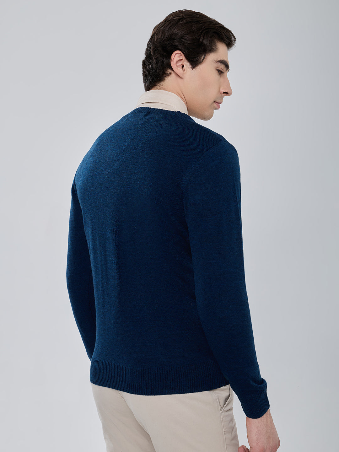 Men Navy Blue Solid V Neck Full Sleeve Pullover