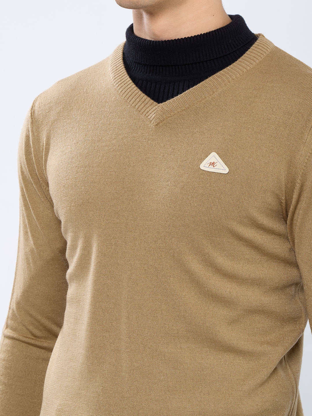 Men Camel Brown Solid V Neck Full Sleeve Pullover