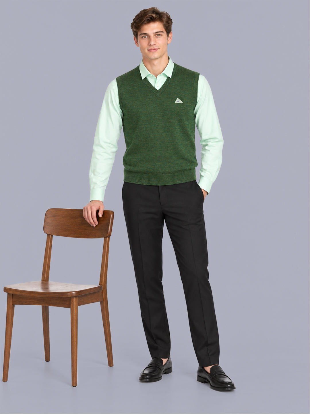 Men Green Solid V Neck Sleeveless Sweater