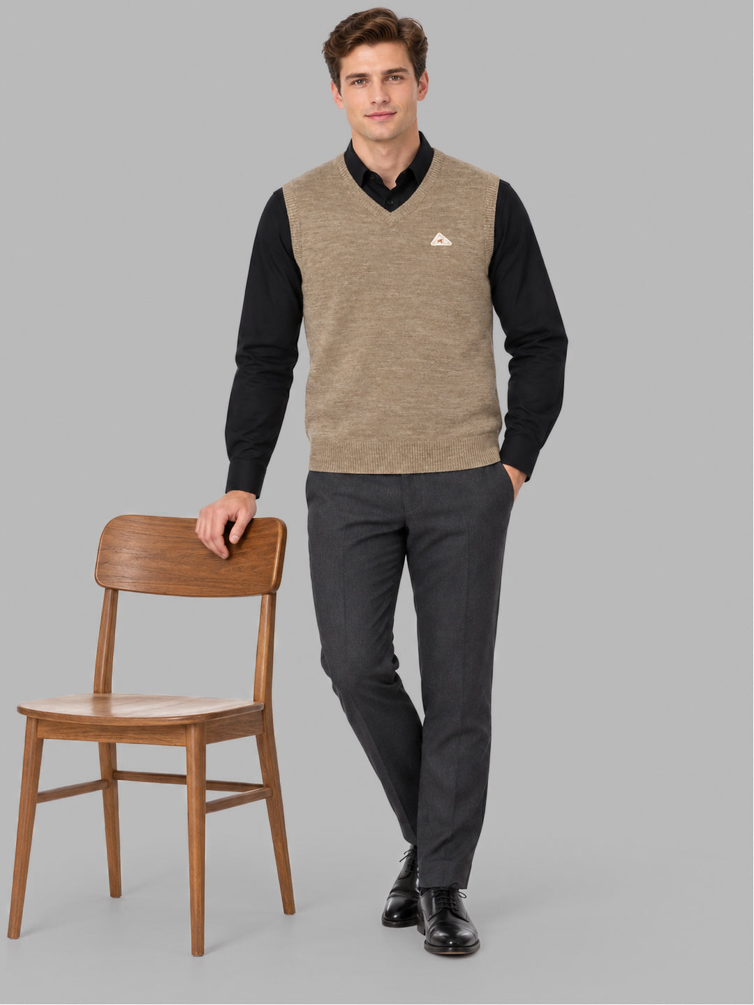 Men Brown Solid V Neck Sleeveless Sweater