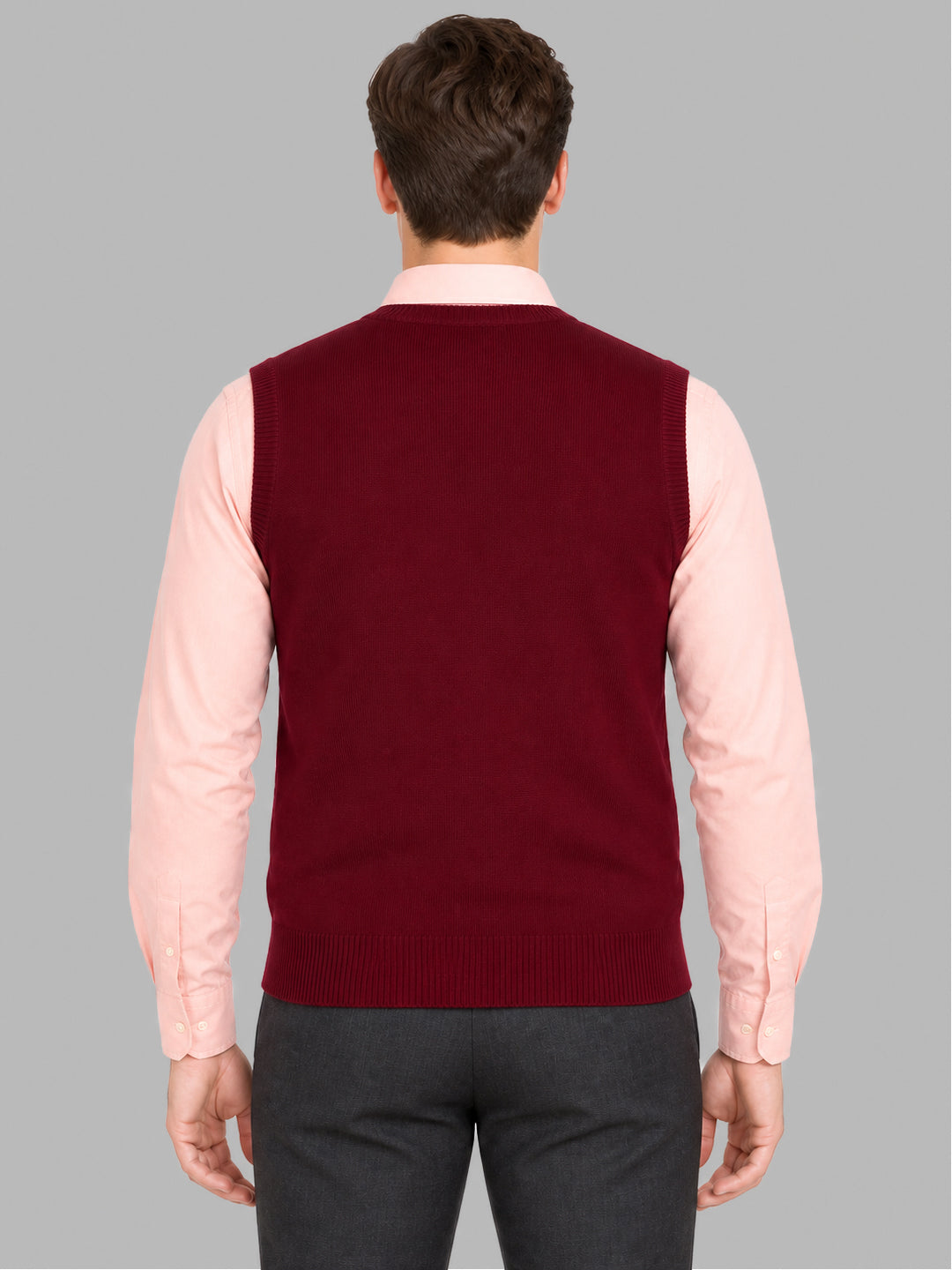 Men Maroon Solid V Neck Sleeveless Sweater