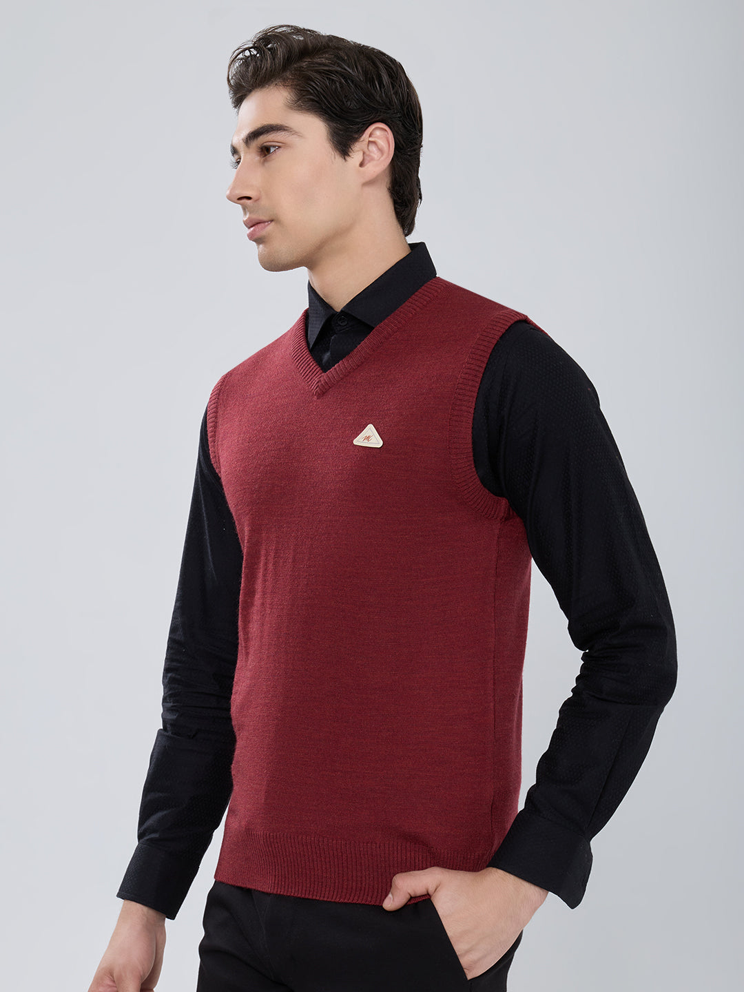 Men Red Solid V Neck Sleeveless Sweater