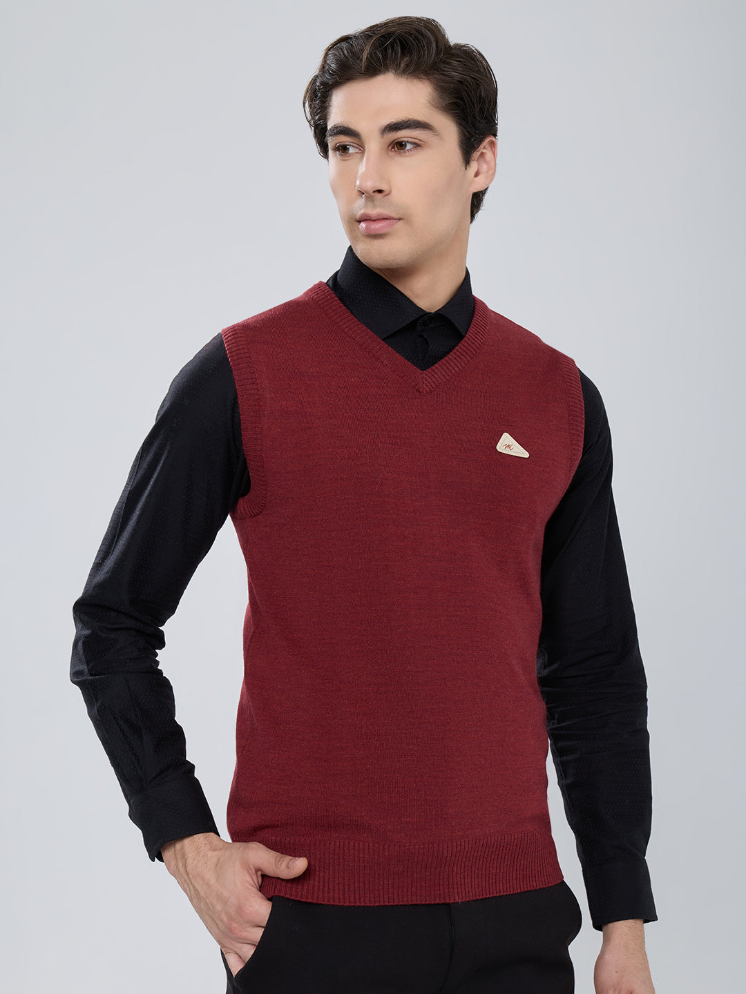Men Red Solid V Neck Sleeveless Sweater