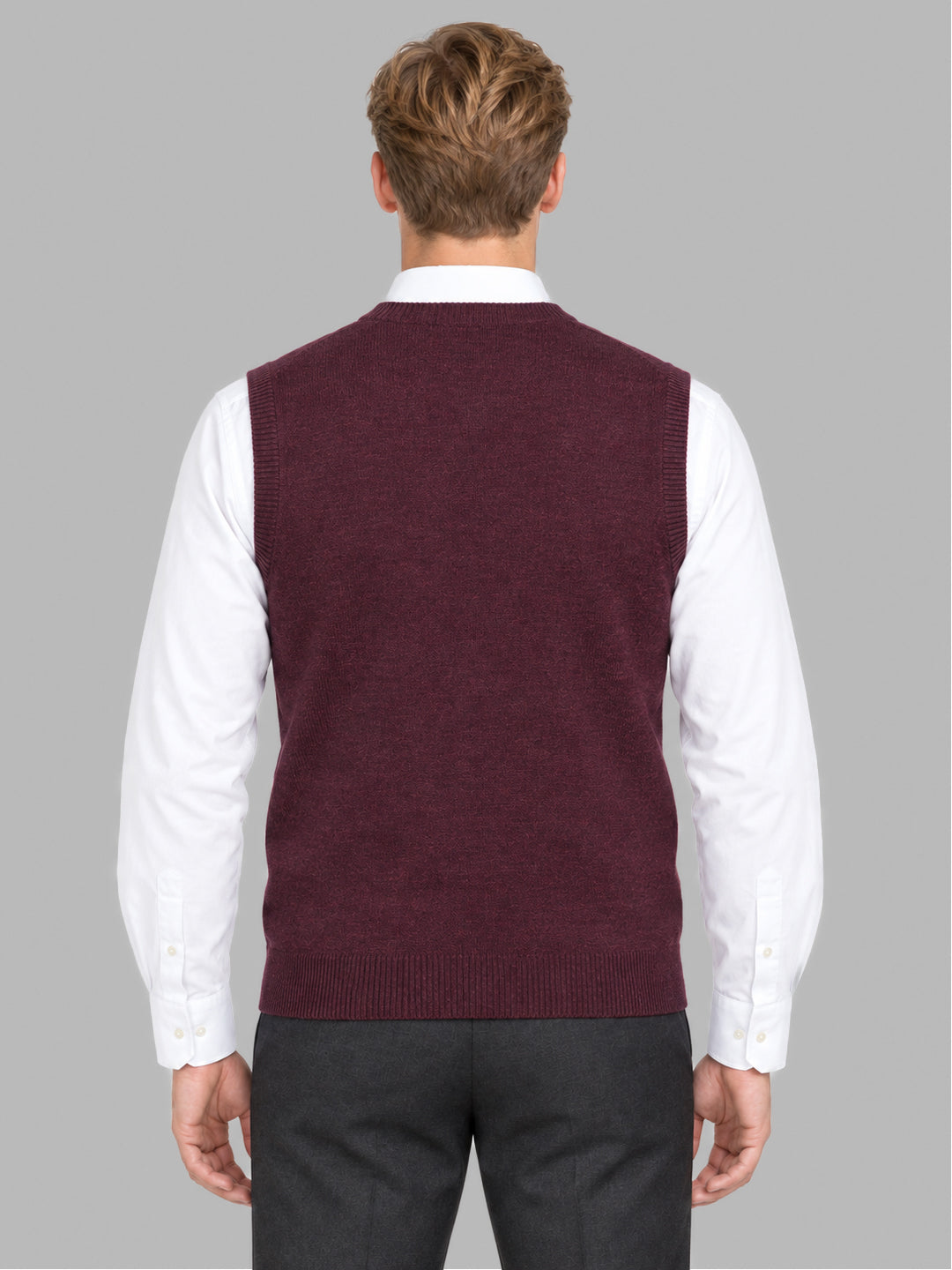 Men Purple Solid V Neck Sleeveless Sweater