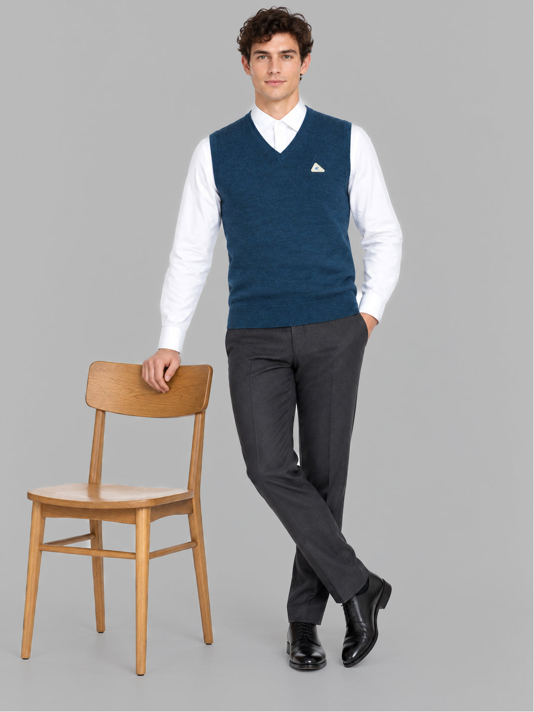 Men Teal Blue Solid V Neck Sleeveless Sweater