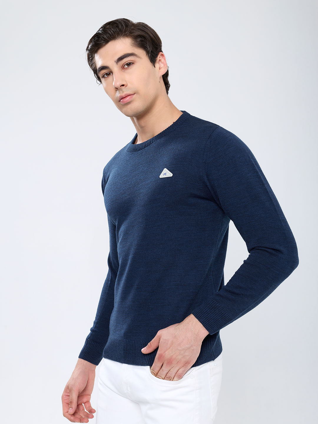 Men Blue Solid Round Neck Full Sleeve Pullover