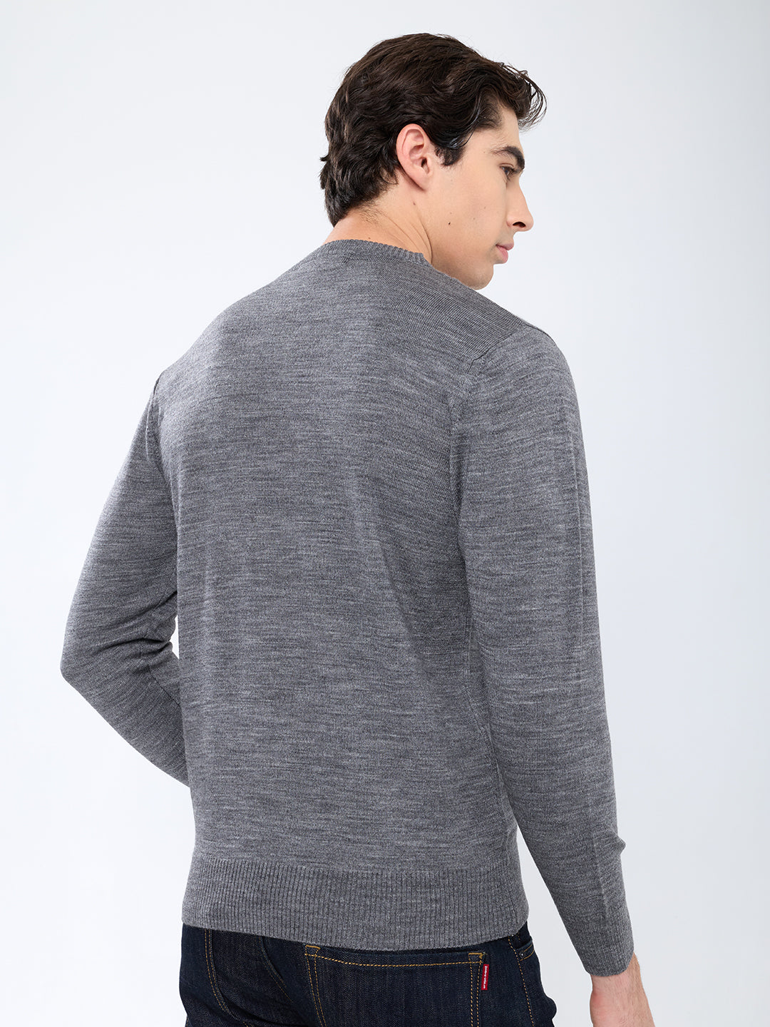 Men Grey Solid Round Neck Full Sleeve Pullover