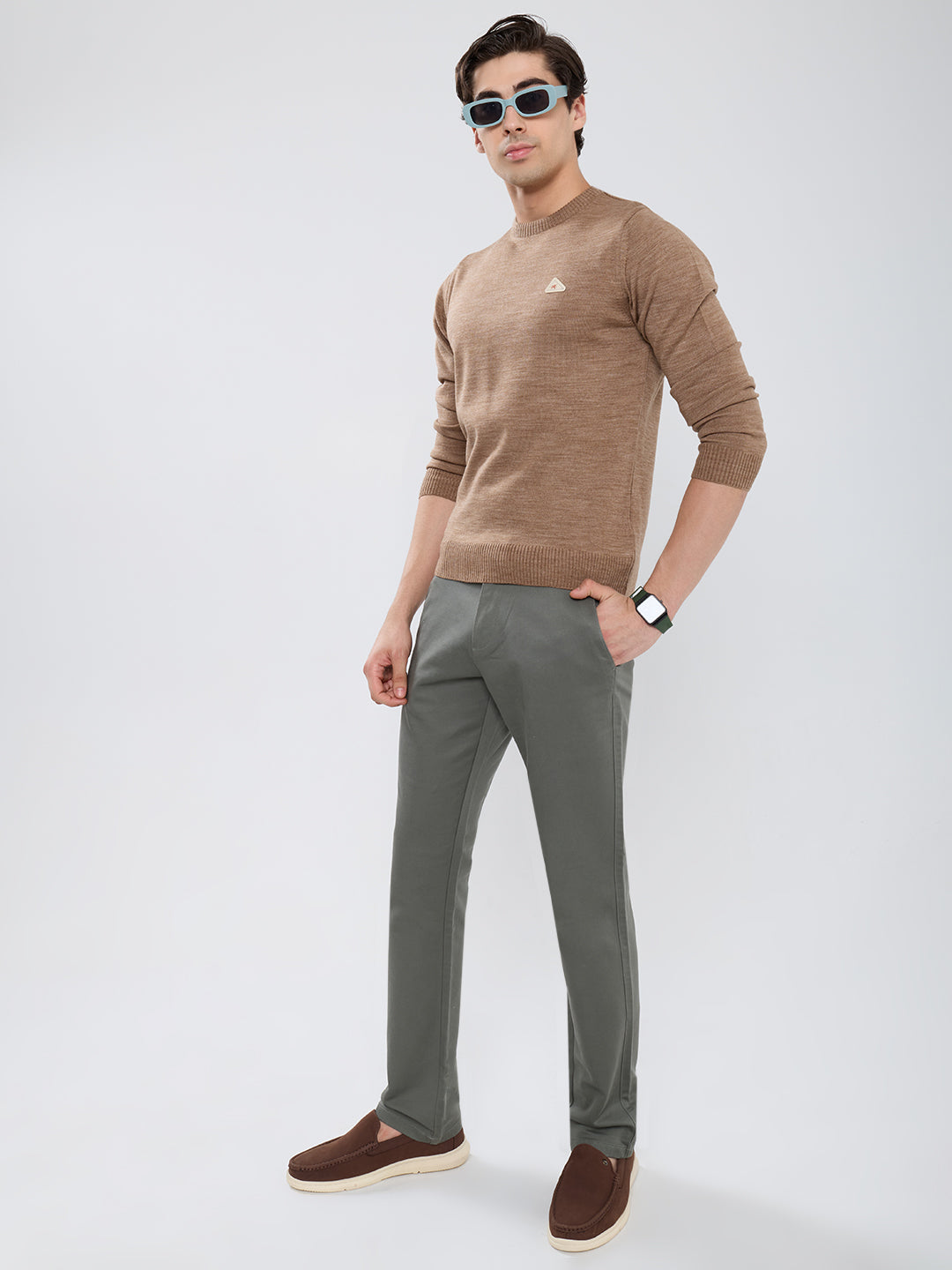 Men Brown Solid Round Neck Full Sleeve Pullover