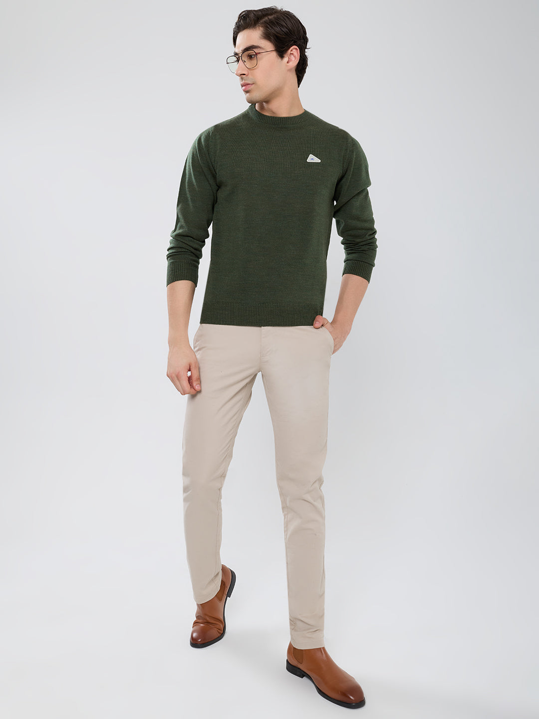 Men Olive Solid Round Neck Full Sleeve Pullover