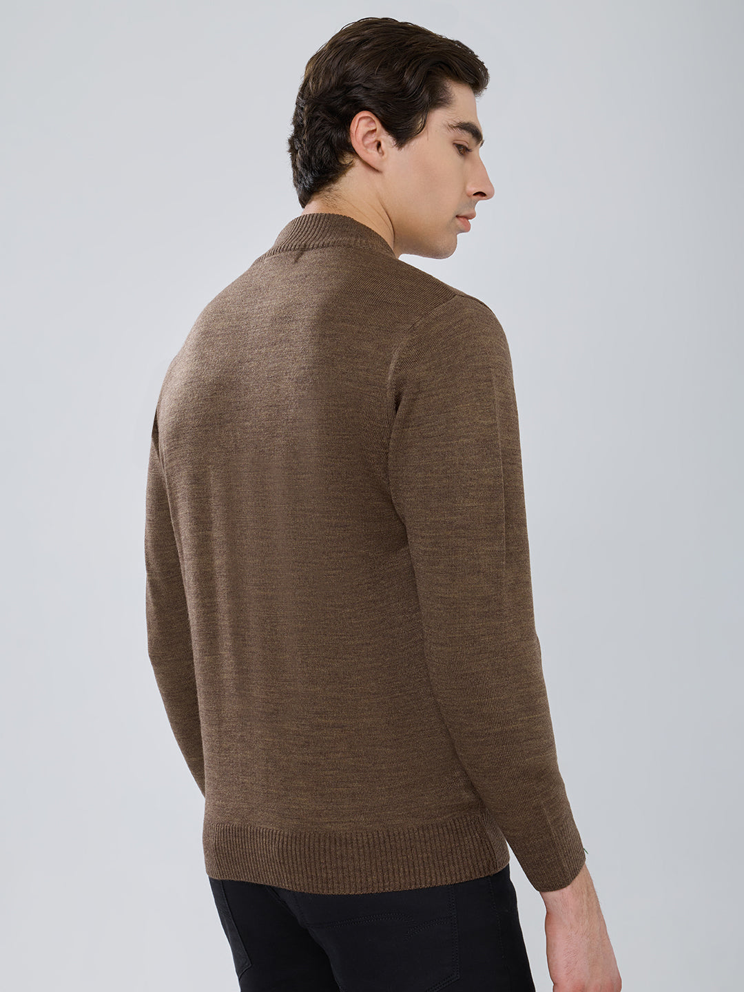 Men Brown Solid Turtle Neck Full Sleeve Pullover