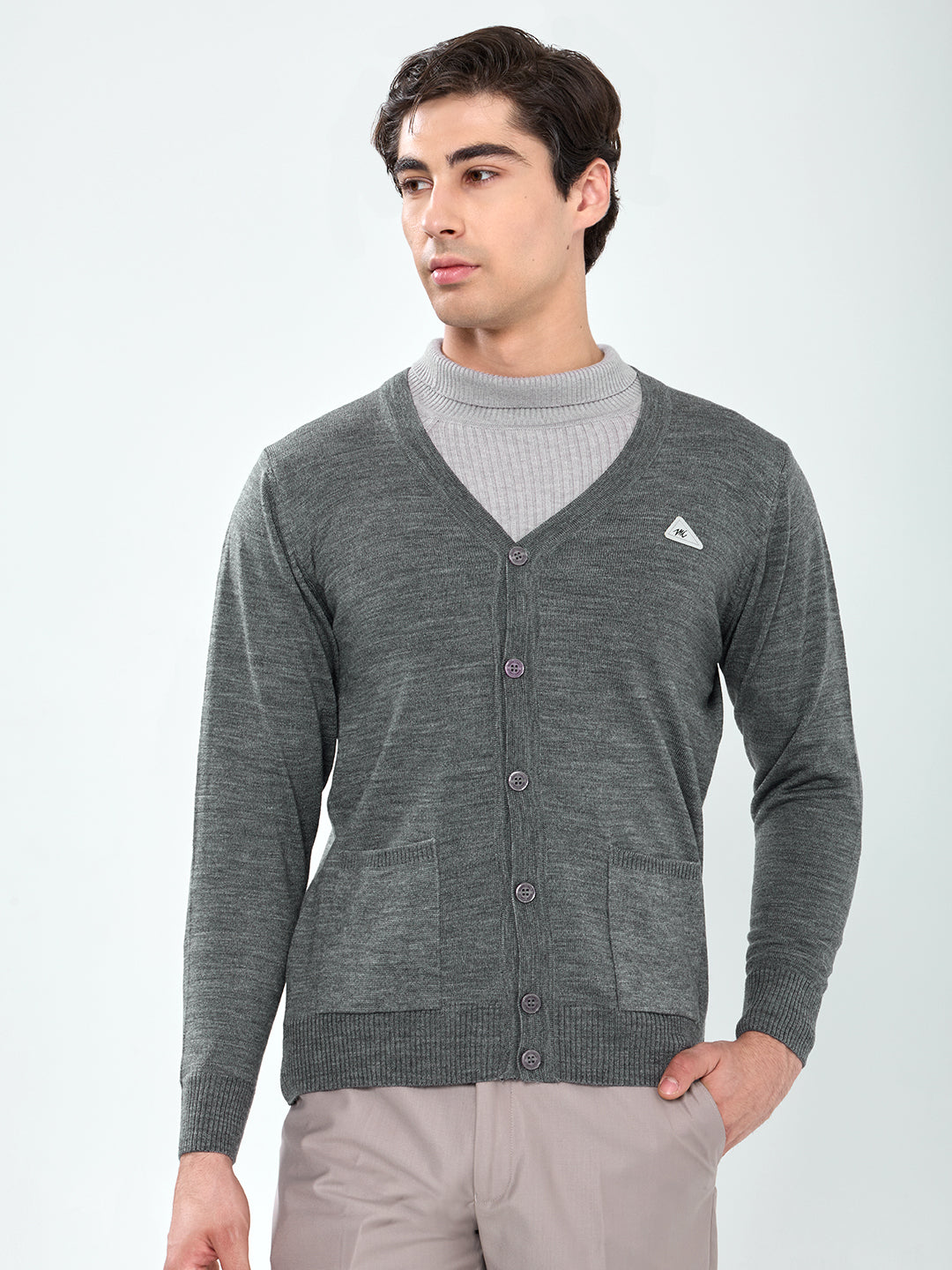 Men Grey Solid V Neck Full Sleeve Cardigan