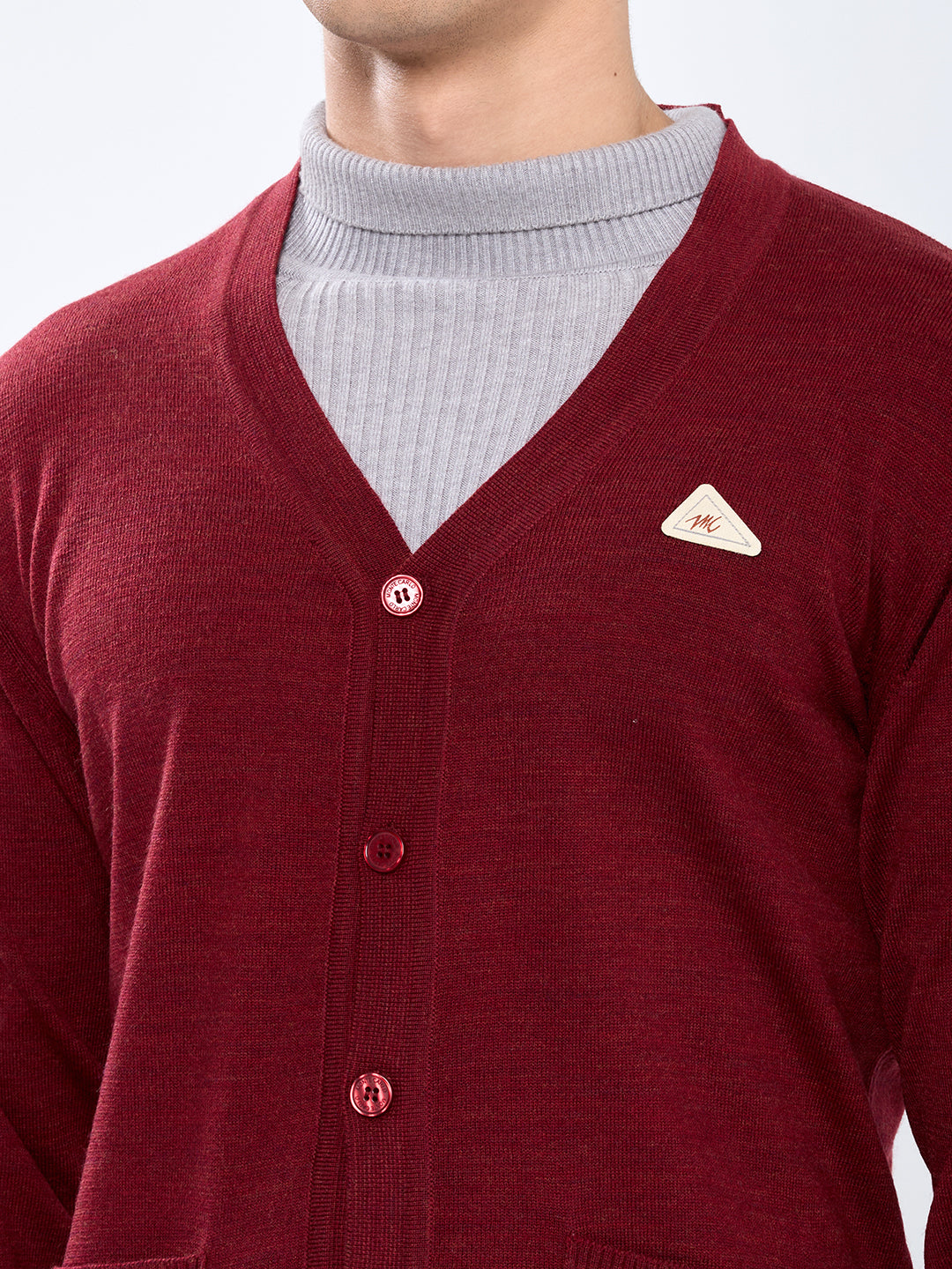 Men Maroon Solid V Neck Full Sleeve Cardigan