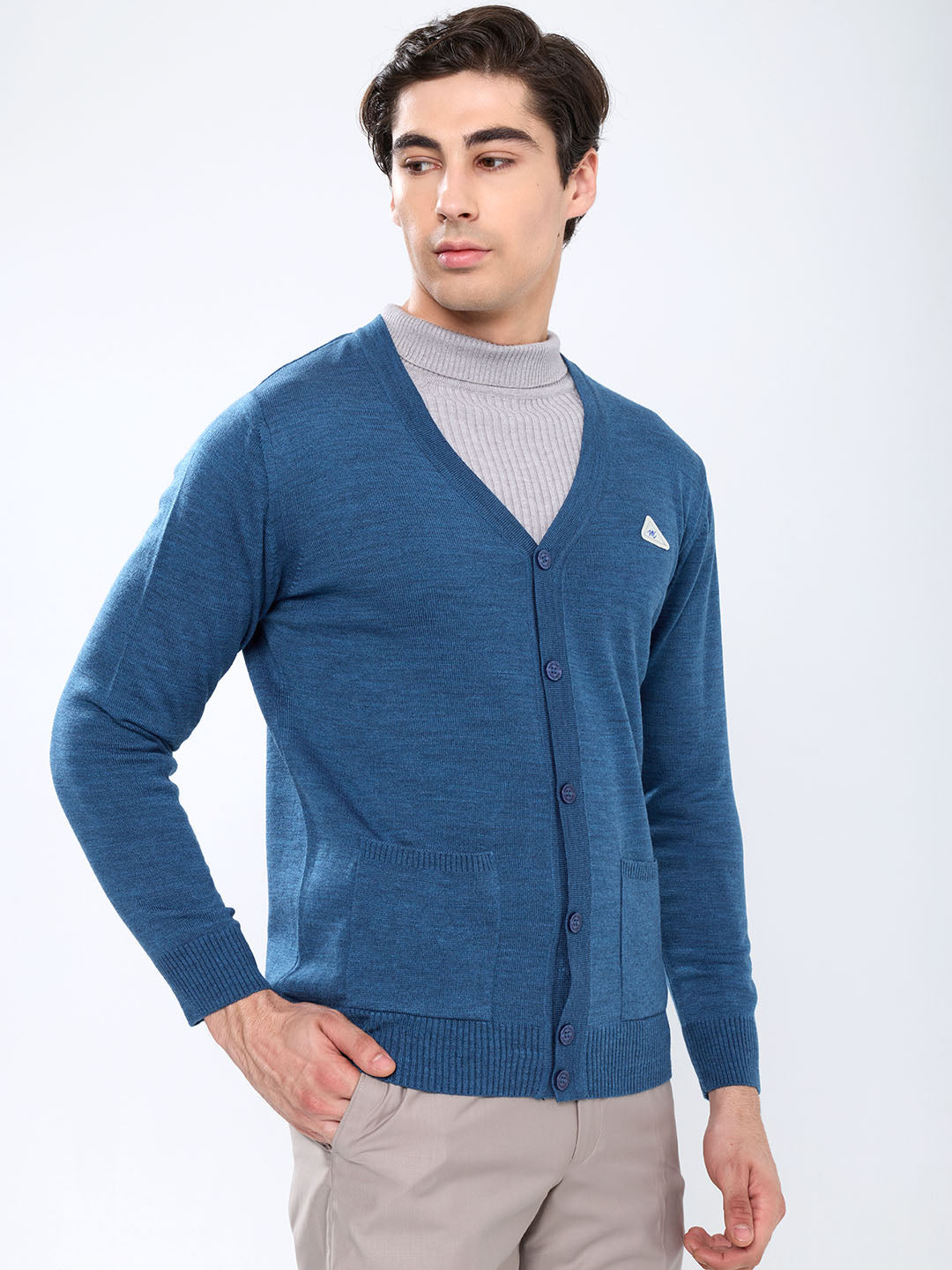 Men Blue Solid V Neck Full Sleeve Cardigan