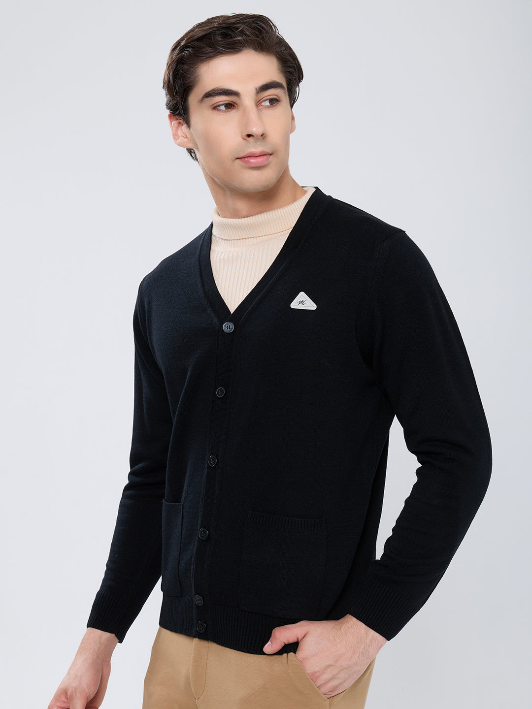 Men Black Solid V Neck Full Sleeve Cardigan