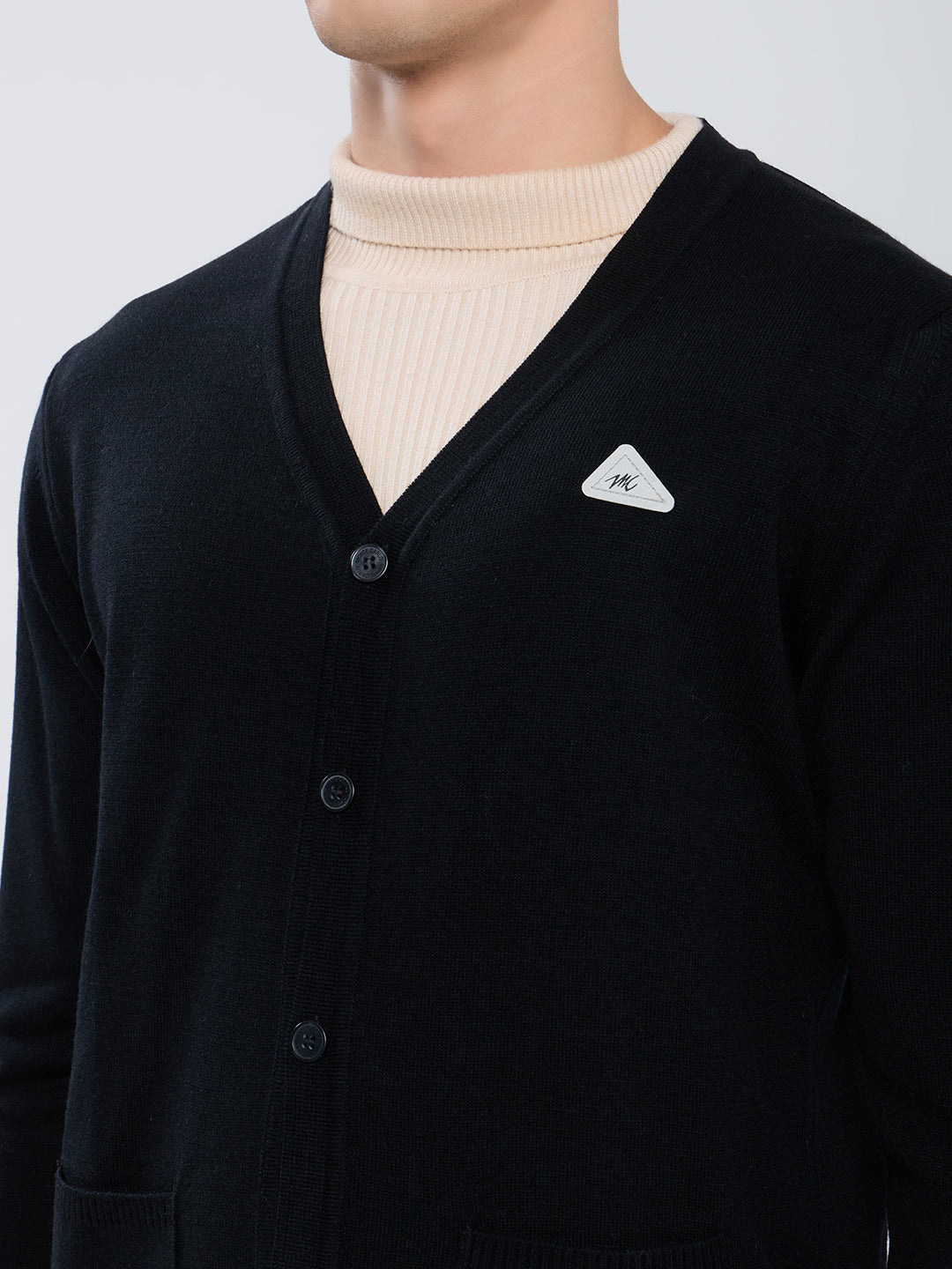 Men Black Solid V Neck Full Sleeve Cardigan