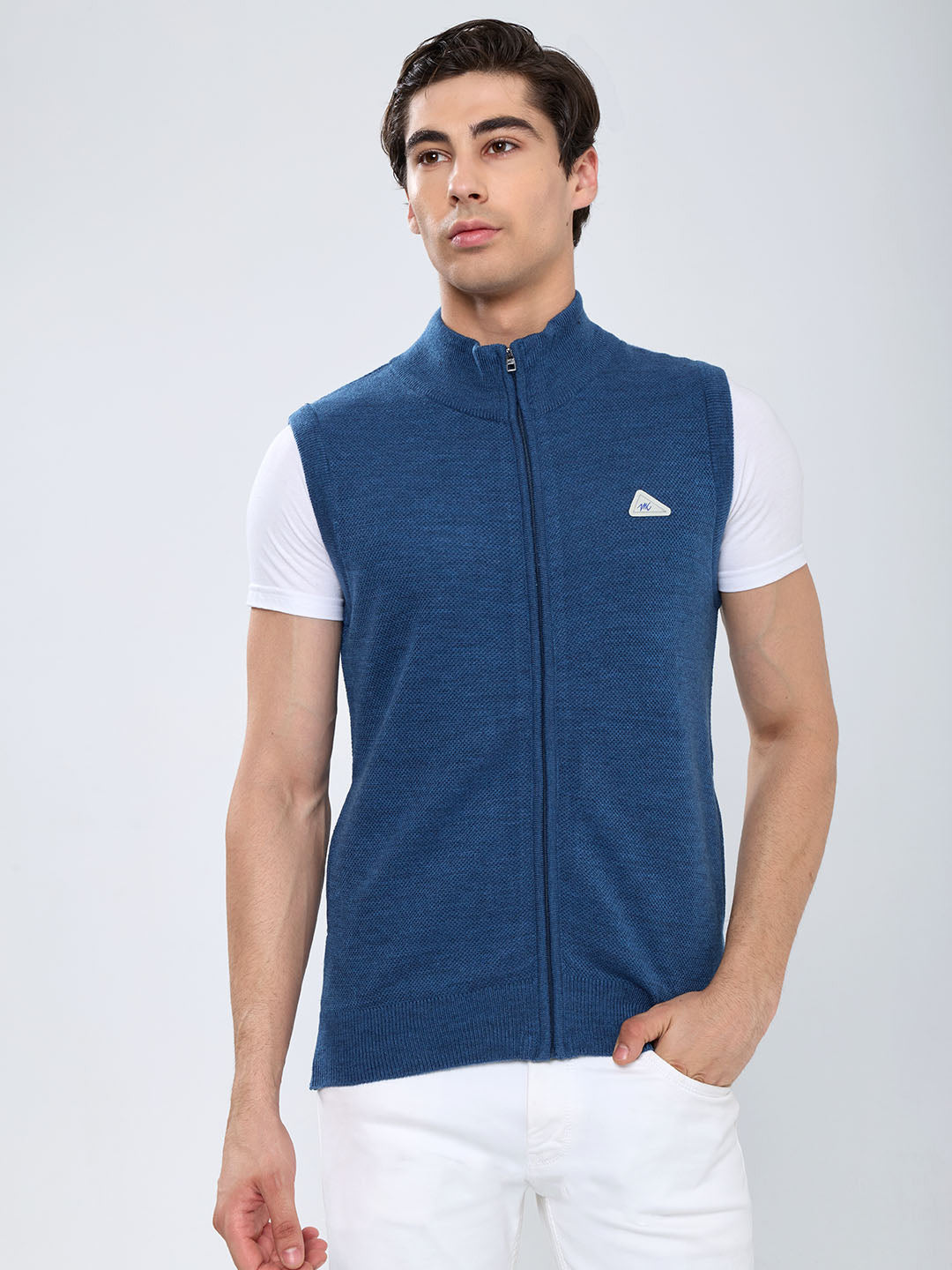 Men Blue Solid Collar Sleeveless Sweater