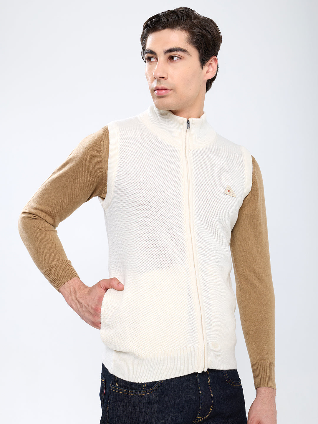 Men Cream Solid Collar Sleeveless Sweater