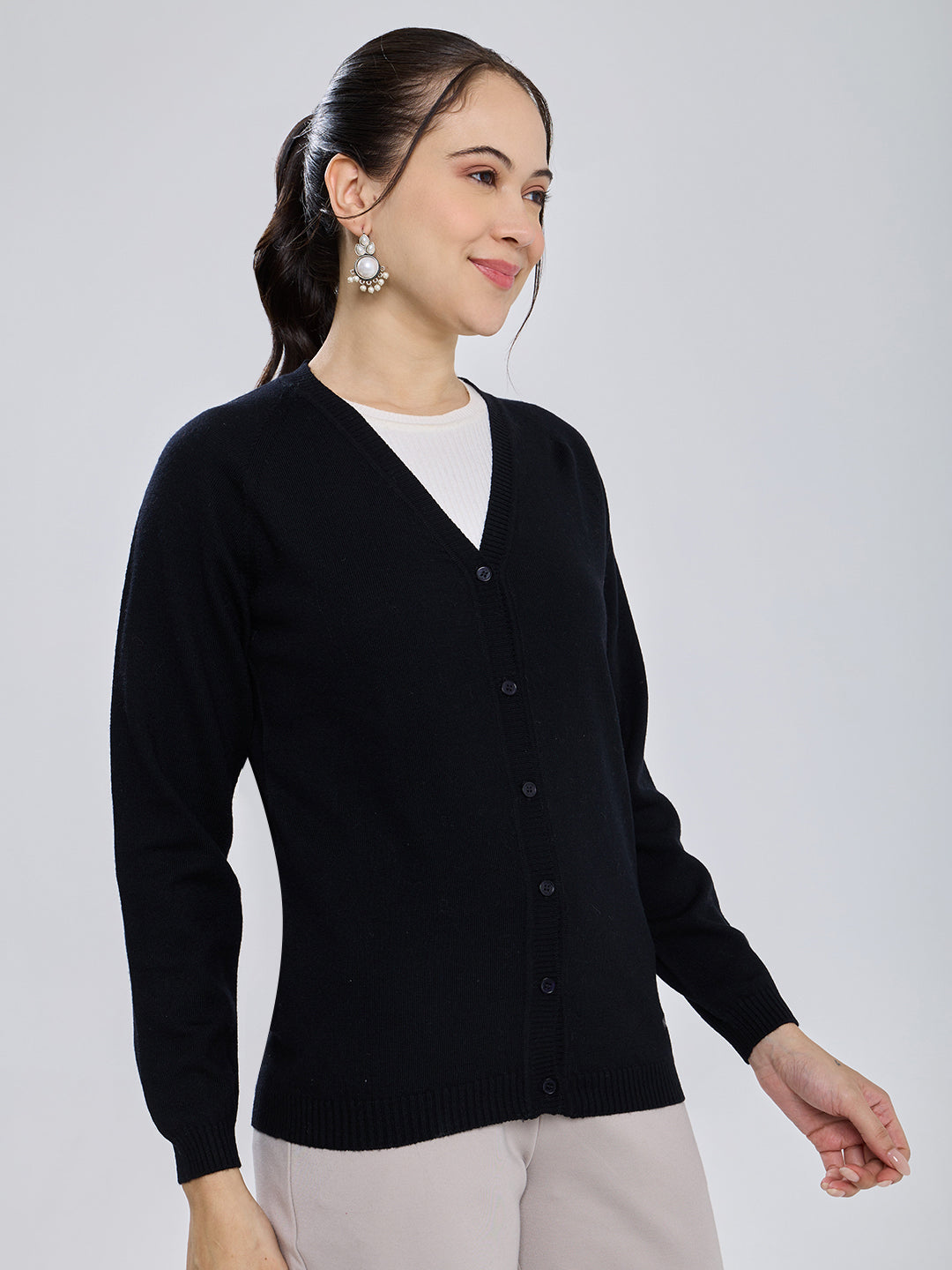 Women Black Solid V Neck Full Sleeve Cardigan