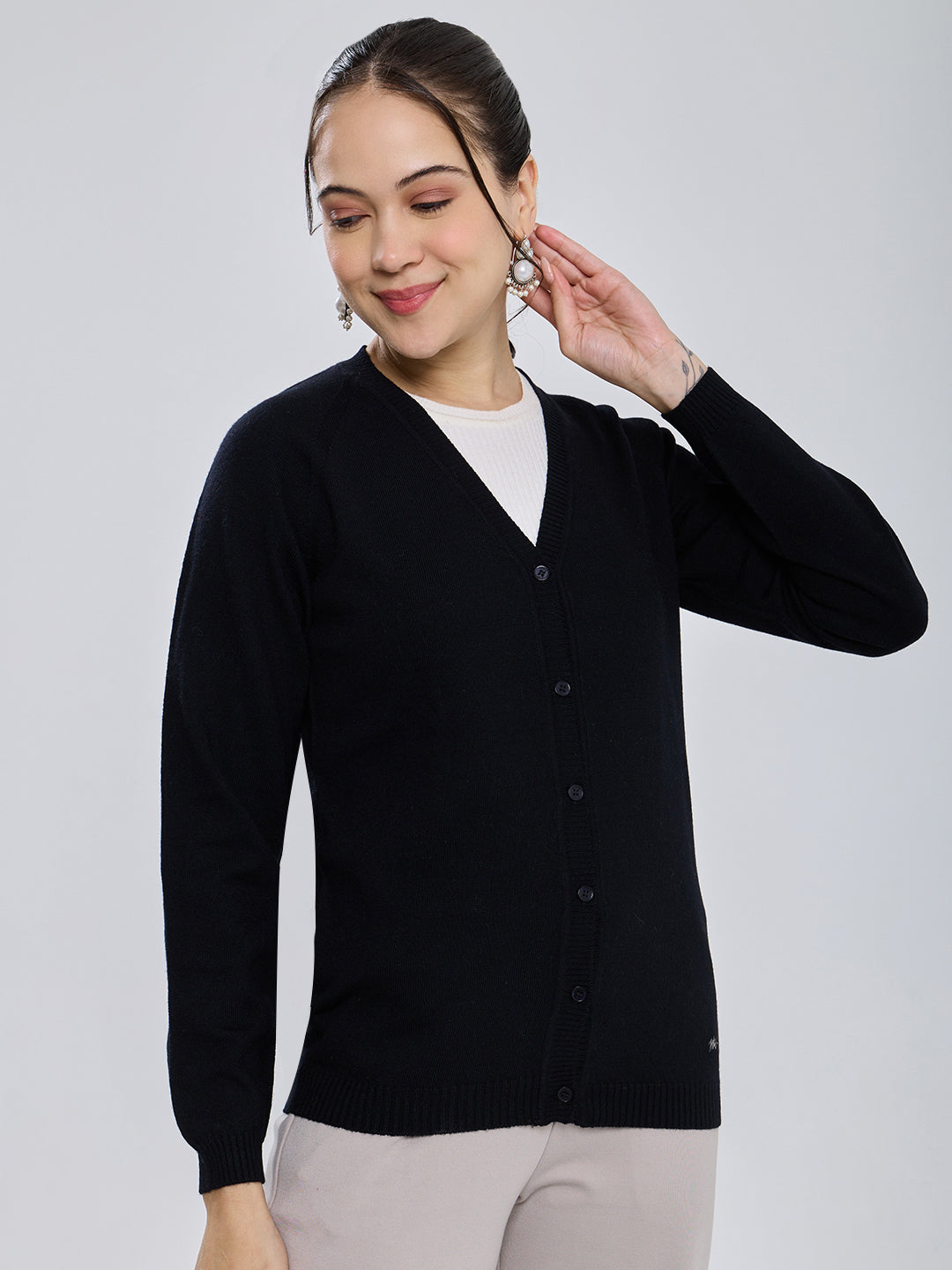 Women Black Solid V Neck Full Sleeve Cardigan