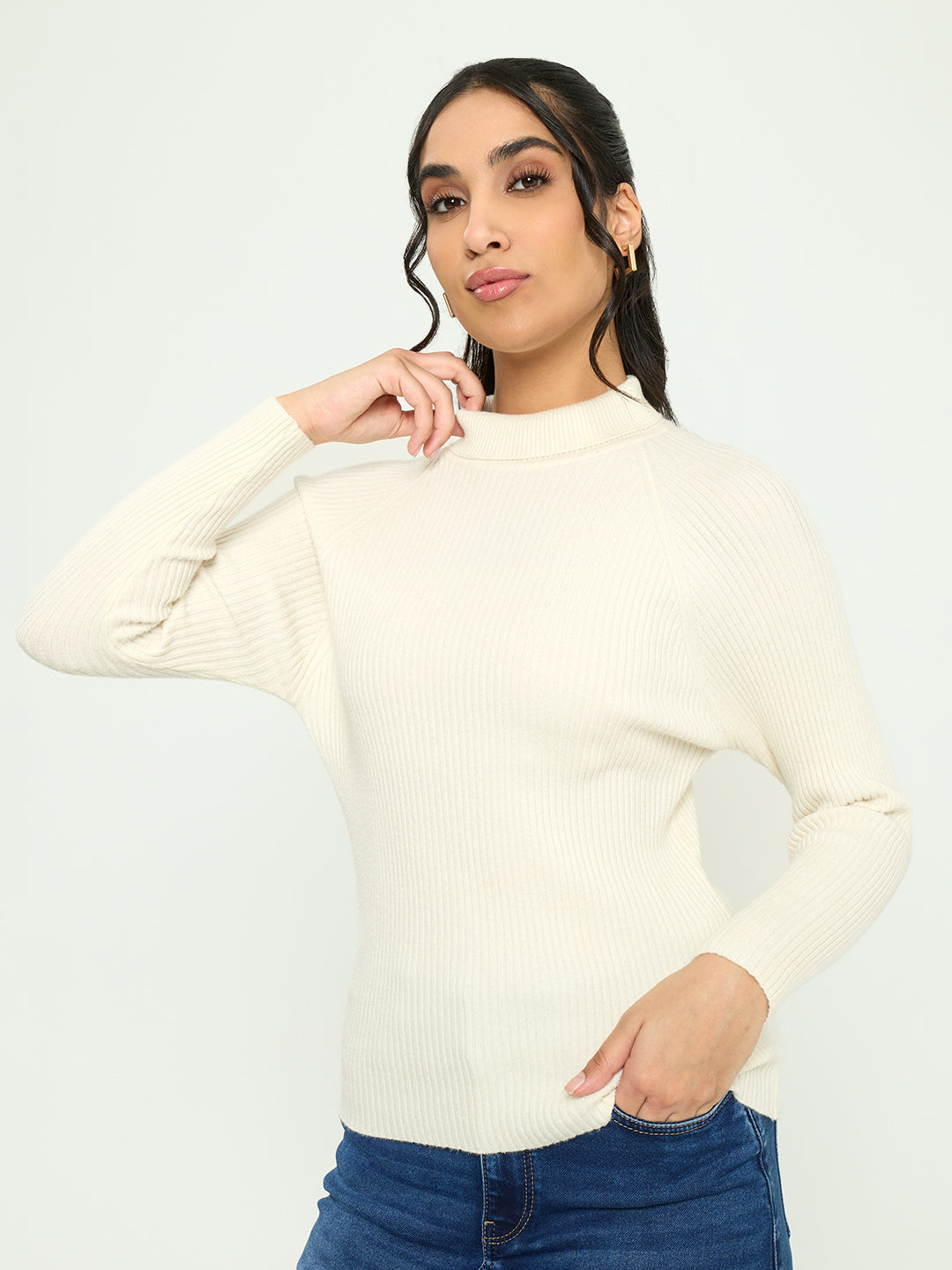 Women White Solid High Neck Full Sleeve Sceavy