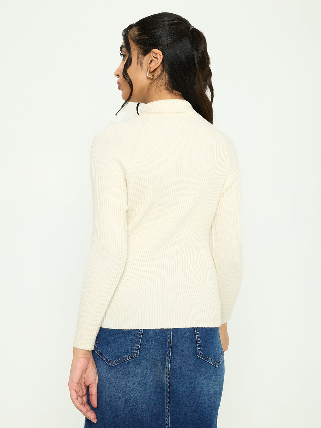 Women White Solid High Neck Full Sleeve Sceavy