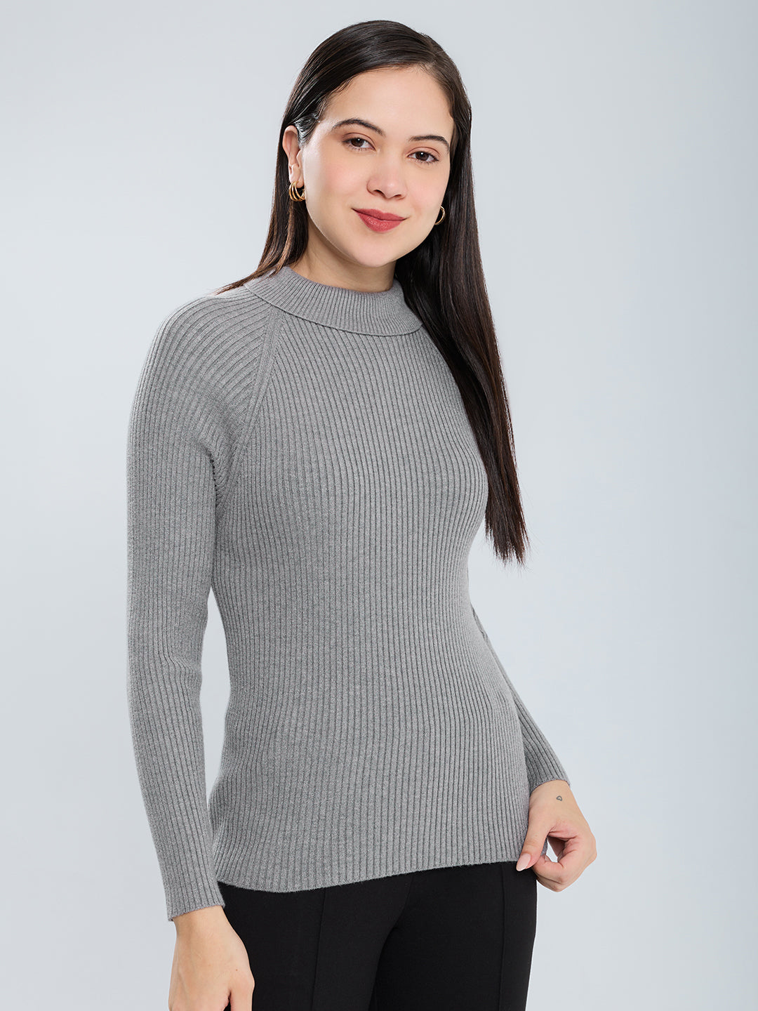 Women Grey Solid Turtle Neck Full Sleeve Sceavy