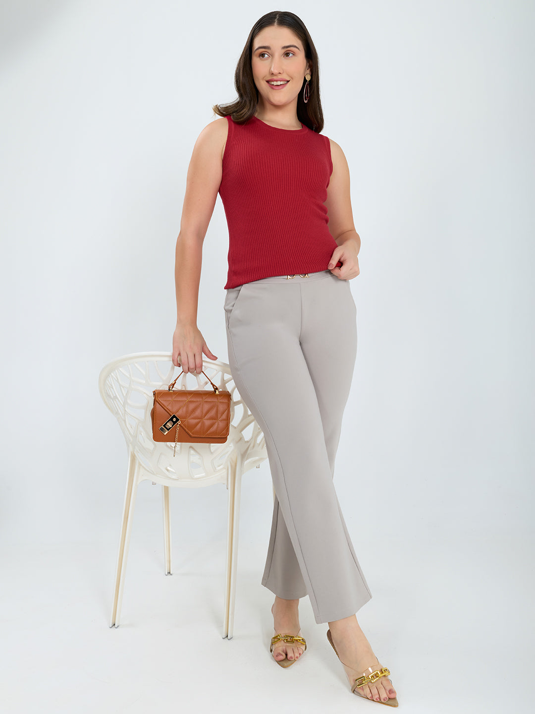 Women Red Solid Round Neck Sleeveless Sceavy