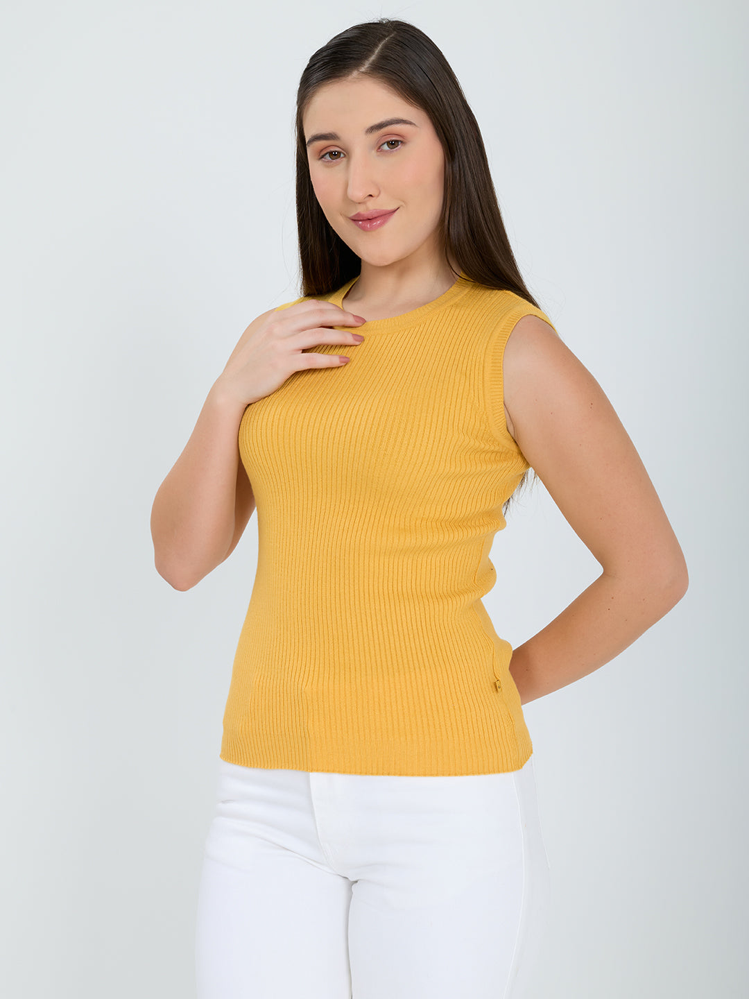 Women Yellow Solid Round Neck Sleeveless Sceavy