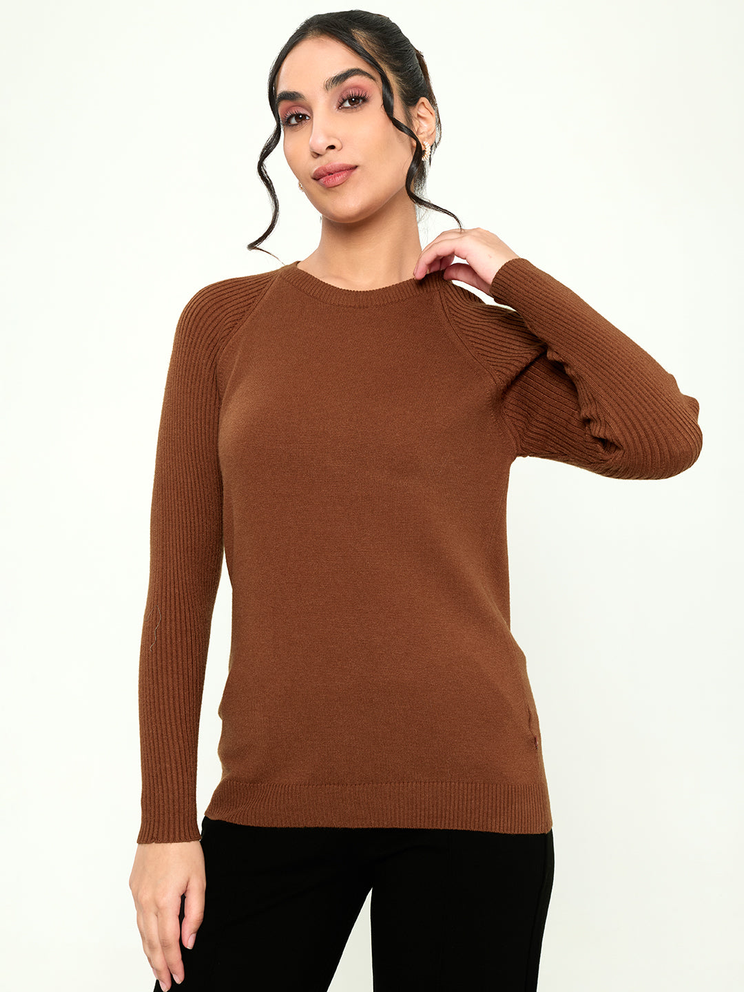 Women Rust Solid Round Neck Full Sleeve Sceavy
